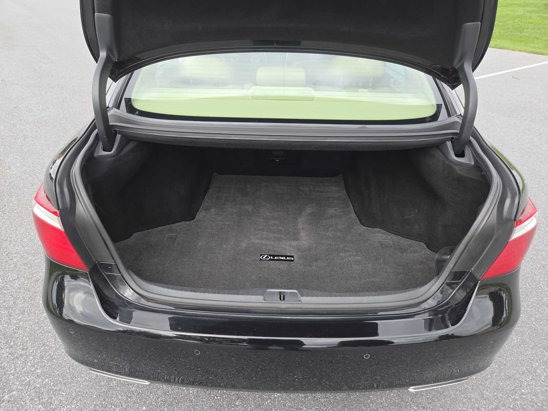 Used 2008 Lexus LS 460 RWD image 11