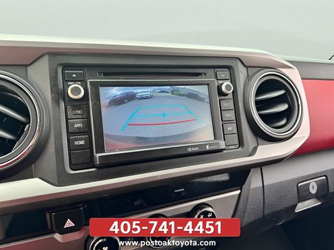 Used 2016 Toyota Tacoma SR5 w/ SR5 Appearance Package (SN) RWD image 11