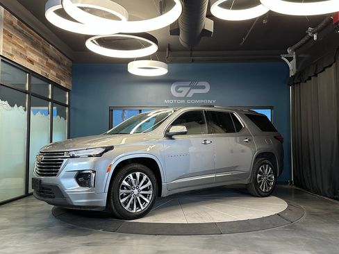 Used 2023 Chevrolet Traverse Premier AWD/4WD image 7
