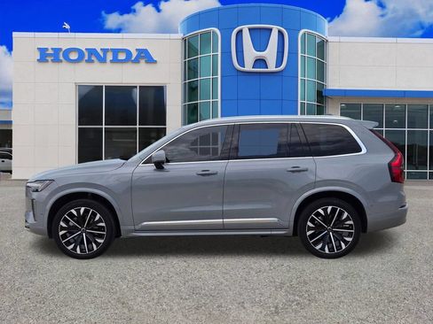 Used 2025 Volvo XC90 B6 Plus AWD/4WD image 6