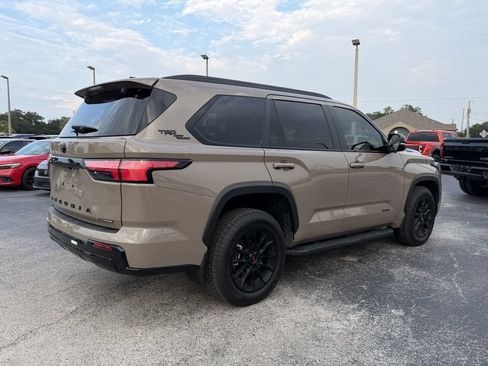 Used 2026 Toyota Sequoia Limited w/ TRD Off-Road Package AWD/4WD image 5