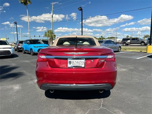 Used 2012 Chrysler 200 Touring image 5