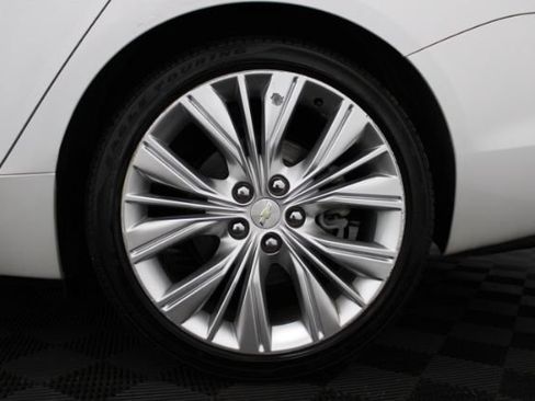 Used 2016 Chevrolet Impala LTZ w/ Enhanced Convenience Package FWD image 7