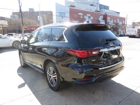 Used 2020 INFINITI QX60 Luxe w/ Essential Package image 2