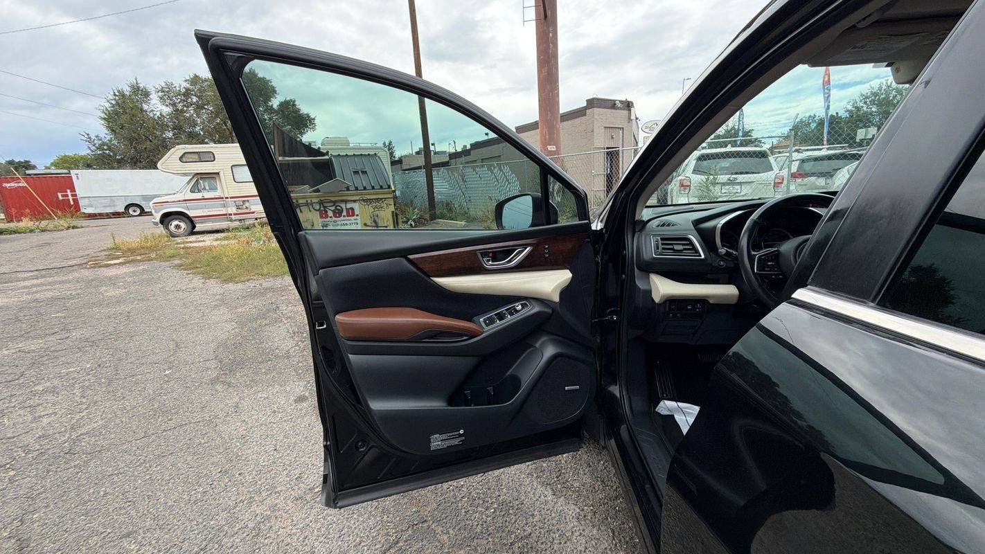 Used 2019 Subaru Ascent Touring w/ Popular Package #3 AWD/4WD image 10