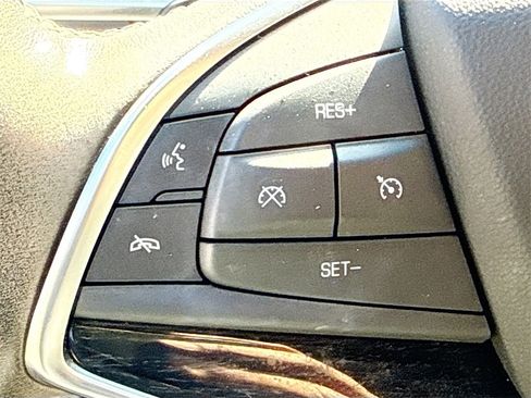 Used 2024 Cadillac XT5 Premium Luxury image 11