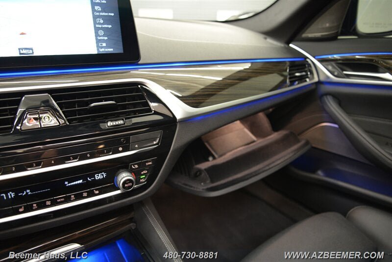 Used 2023 BMW 530i w/ M Sport Package RWD image 40