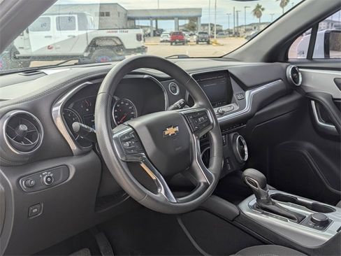 Used 2022 Chevrolet Blazer LT image 12