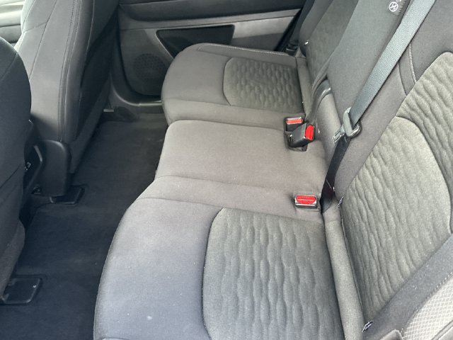 Used 2025 Nissan Pathfinder SV FWD image 13