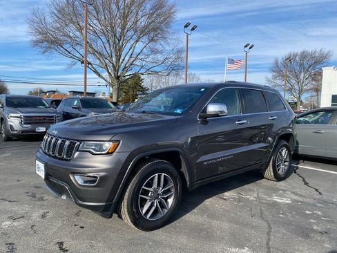 Used 2020 Jeep Grand Cherokee Limited w/ Premium Lighting Group image 6