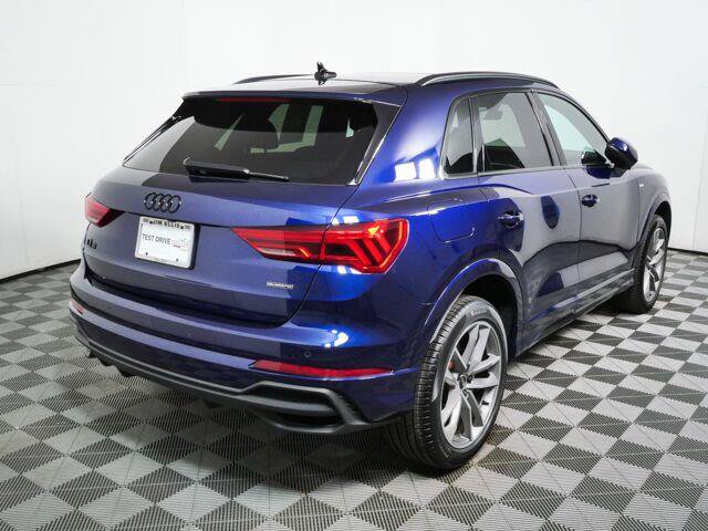 Used 2024 Audi Q3 2.0T Premium AWD/4WD image 3