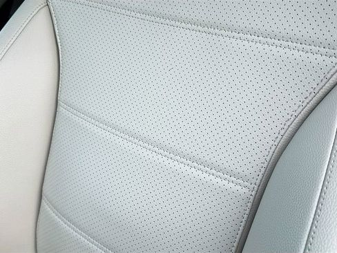 Used 2025 Mercedes-Benz GLC 300 GLC 300 image 20