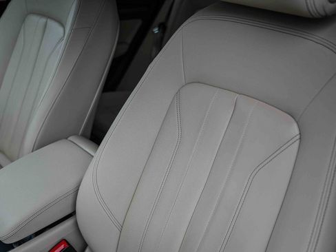 Used 2021 Audi Q5 2.0T Premium w/ Convenience Package AWD/4WD image 31