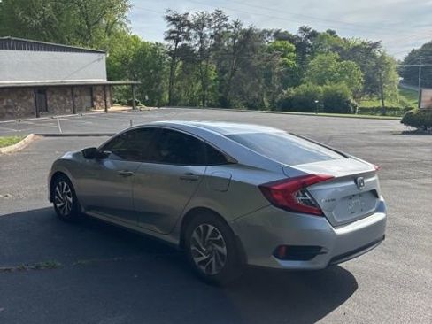 Used 2016 Honda Civic EX image 22