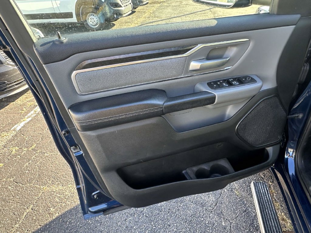 Used 2019 RAM 1500 Big Horn AWD/4WD image 17