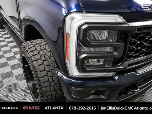 Used 2023 Ford F250 Lariat w/ Sport Appearance Package AWD/4WD image 35