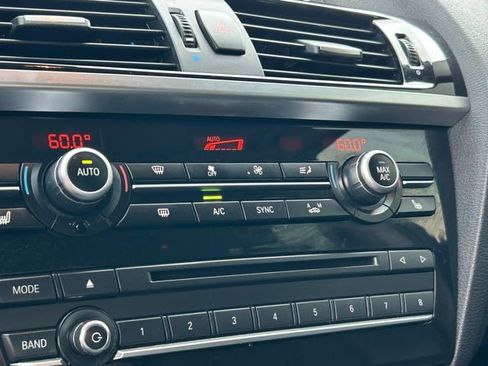 Used 2017 BMW X3 xDrive28i image 24