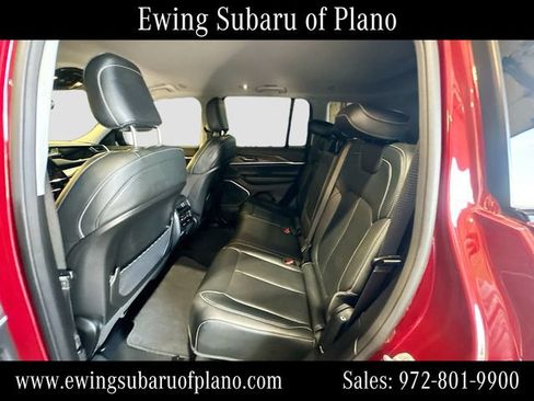 Used 2023 Jeep Grand Cherokee Limited w/ Black Appearance Package RWD image 25