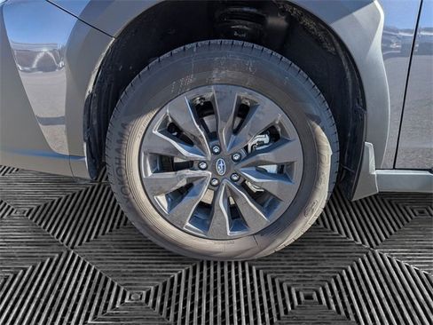 Certified 2025 Subaru Outback Onyx Edition XT image 9