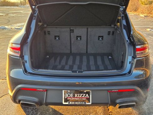 Used 2025 Porsche Macan image 15