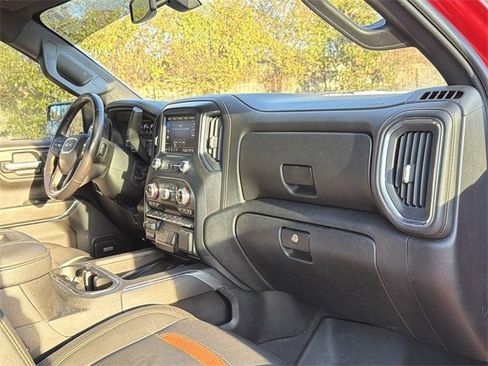 Used 2021 GMC Sierra 1500 AT4 w/ AT4 Preferred Package image 17