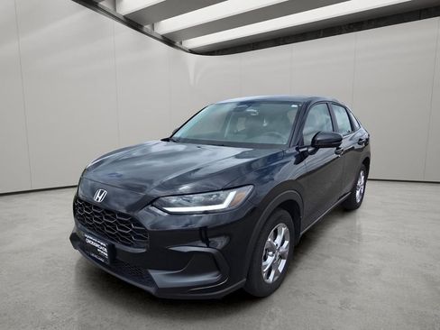 Used 2025 Honda HR-V LX image 1
