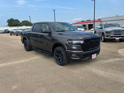 Used 2025 RAM 1500 Big Horn AWD/4WD image 7