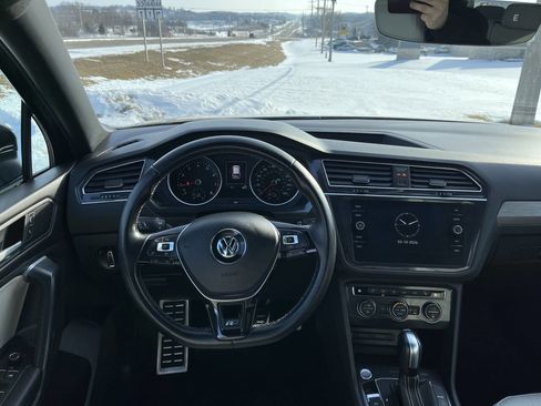 Used 2021 Volkswagen Tiguan SE R-Line w/ 3rd Row Seat Package image 15