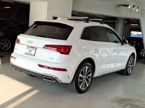 Used 2023 Audi Q5 2.0T Premium w/ Convenience Package AWD/4WD image 4