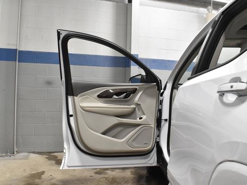 Used 2020 GMC Terrain Denali w/ Denali Premium Package image 10