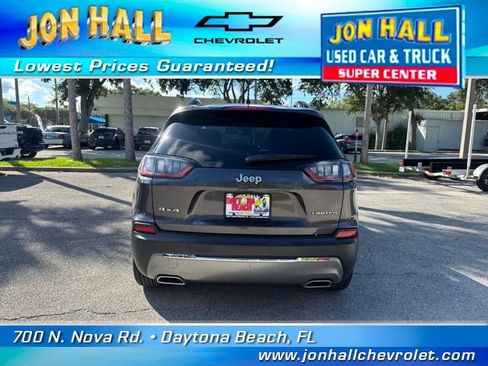 Used 2022 Jeep Cherokee Limited image 11