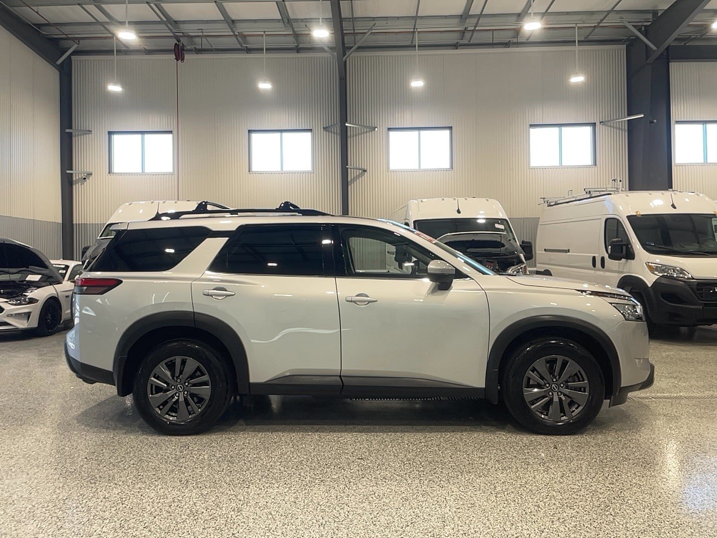 Used 2022 Nissan Pathfinder SV AWD/4WD image 4