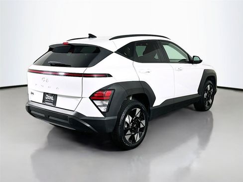 Used 2024 Hyundai Kona SEL AWD/4WD image 13