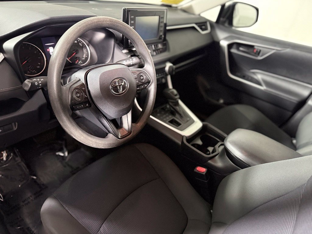 Used 2019 Toyota RAV4 LE w/ All Weather Liner Package AWD/4WD image 18