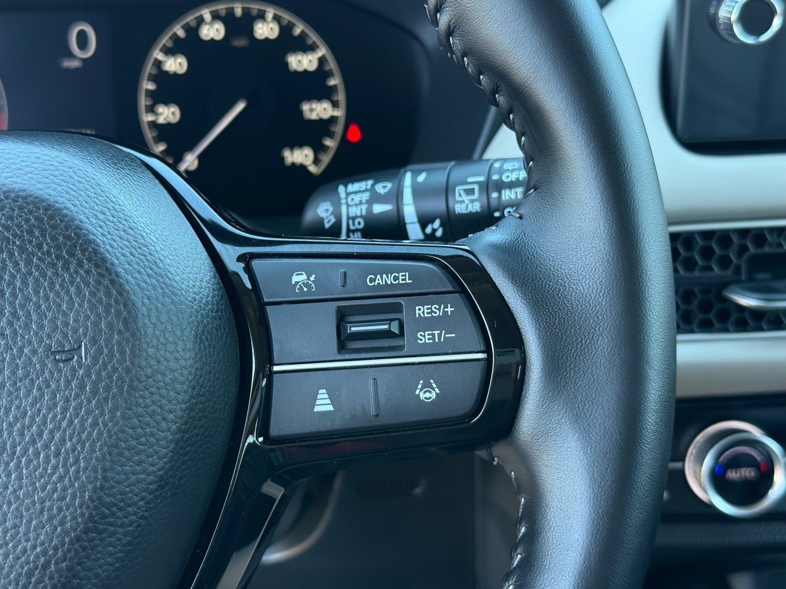 Used 2027 Honda HR-V EX-L image 19