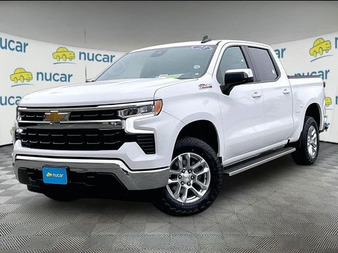 Used 2023 Chevrolet Silverado 1500 LT AWD/4WD image 3