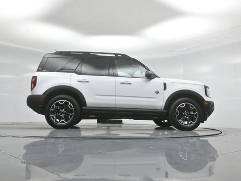 Used 2025 Ford Bronco Sport Outer Banks w/ Outer Banks Tech Package+ AWD/4WD image 49