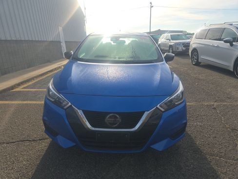 Used 2021 Nissan Versa S image 2