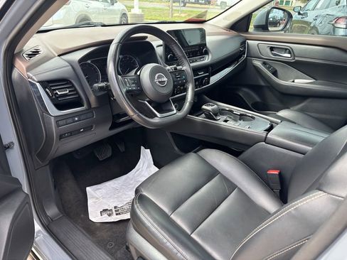 Used 2022 Nissan Rogue SL w/ SL Premium Package FWD image 6