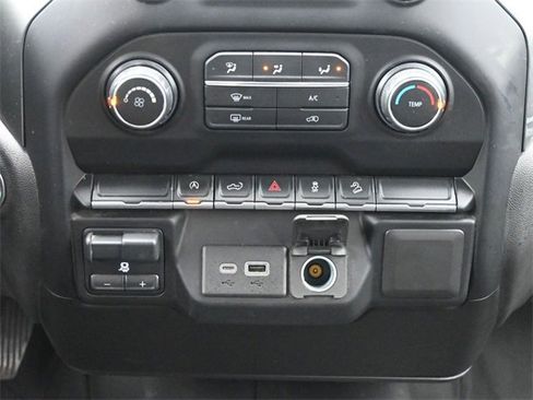 Used 2020 Chevrolet Silverado 1500 RST image 22