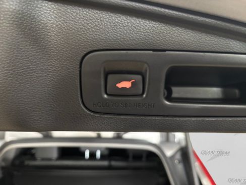 Used 2017 Honda CR-V Touring image 24