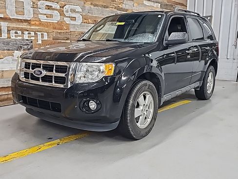 Used 2012 Ford Escape XLT image 2