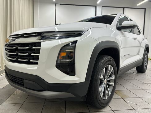 Certified 2025 Chevrolet Equinox LT image 11