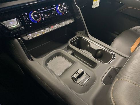 New 2025 GMC Sierra 3500 AT4 w/ AT4 Premium Plus Package image 32