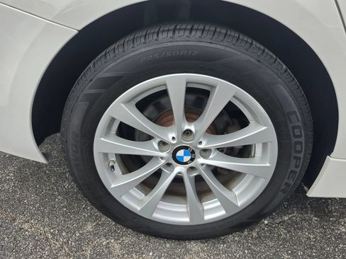 Used 2017 BMW 320i xDrive Sedan AWD/4WD image 39