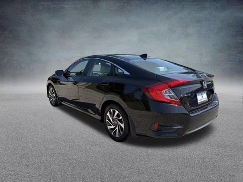 Used 2017 Honda Civic EX image 5