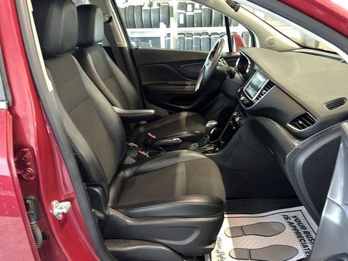 Used 2019 Buick Encore Preferred image 27