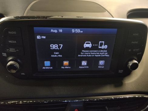 Used 2019 Hyundai Santa Fe SE AWD/4WD image 25