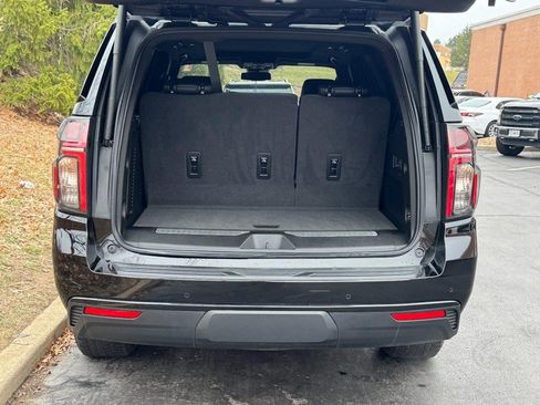 Used 2024 Chevrolet Tahoe Z71 w/ Luxury Package image 9