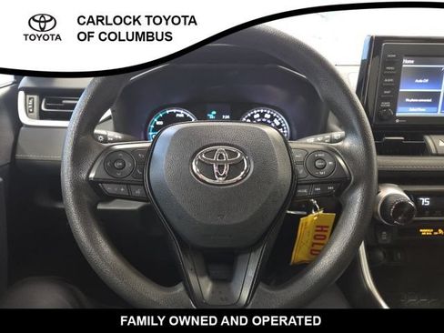 Used 2021 Toyota RAV4 LE AWD/4WD image 23